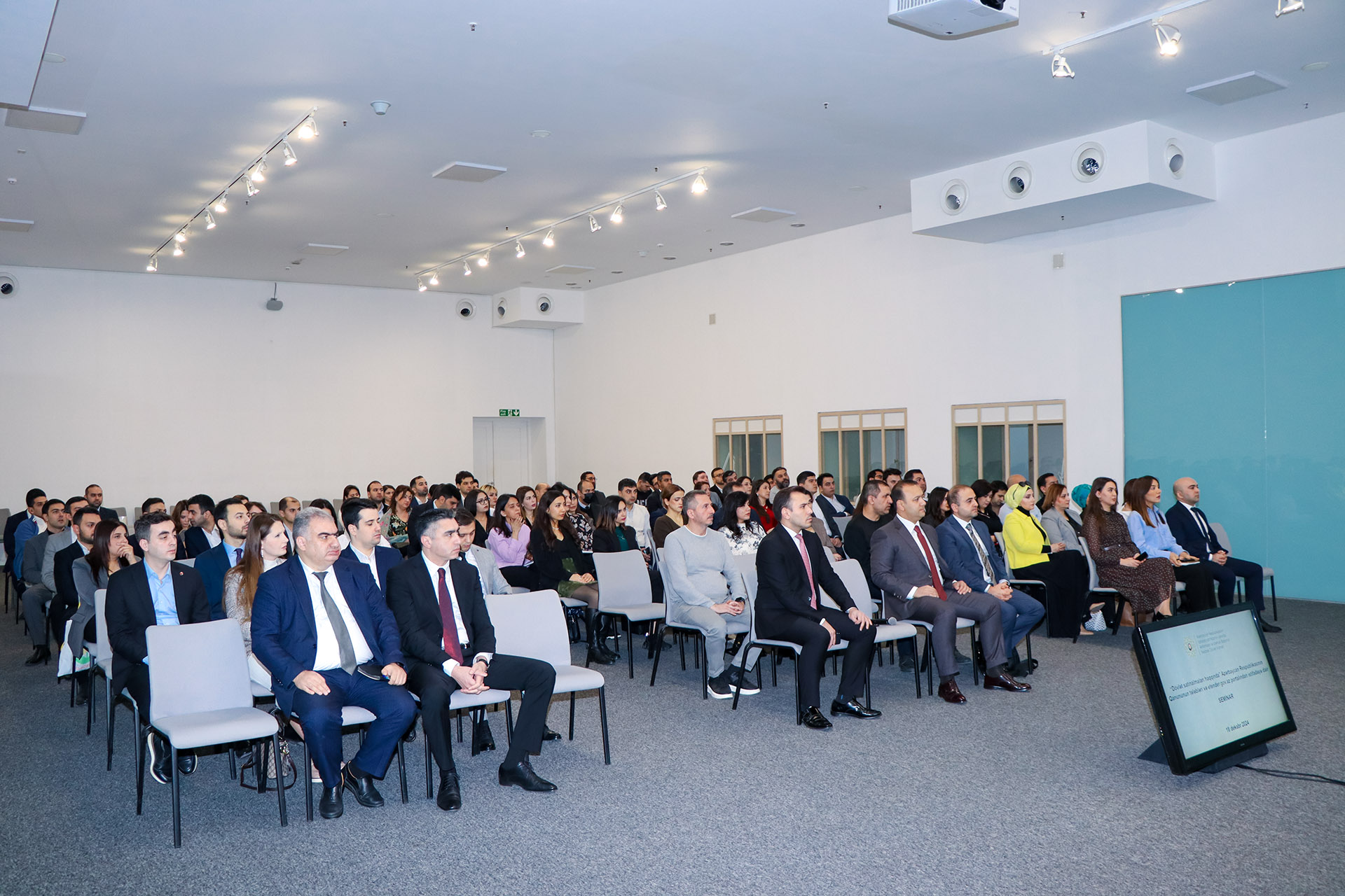 Dövlət Xidməti tərəfindən “Dövlət satınalmaları haqqında” Qanunun tələbləri və “etender.gov.az” portalından istifadəyə dair maarifləndirmə seminarı keçirilib