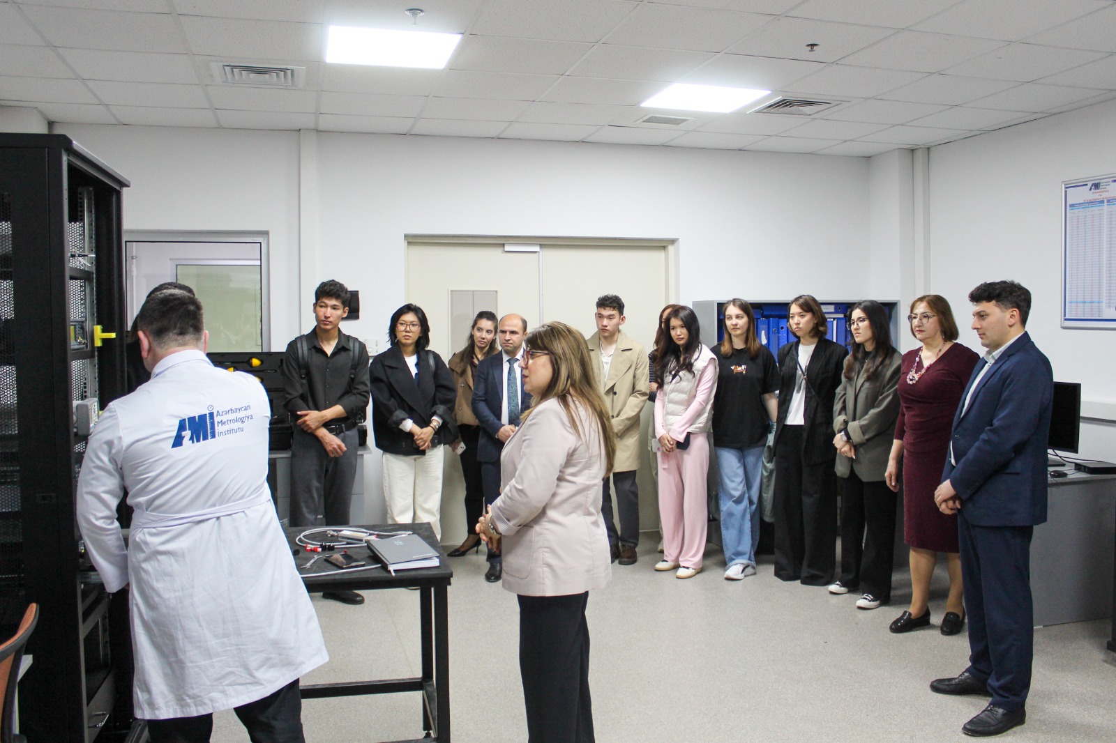 Azərbaycan Metrologiya İnstitutunda Qazaxıstandan olan tələbələr üçün infotur təşk...