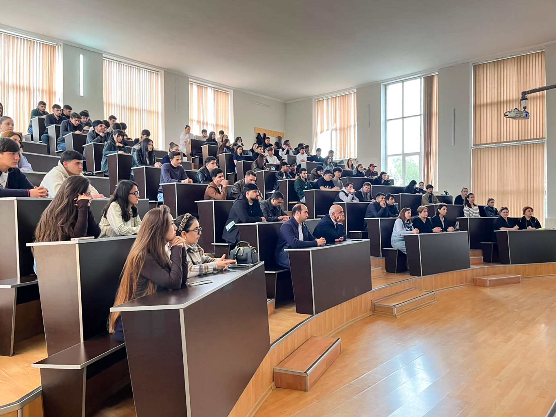 Sumqayıt Dövlət Universitetinin tələbələri üçün açıq dərs keçirilib