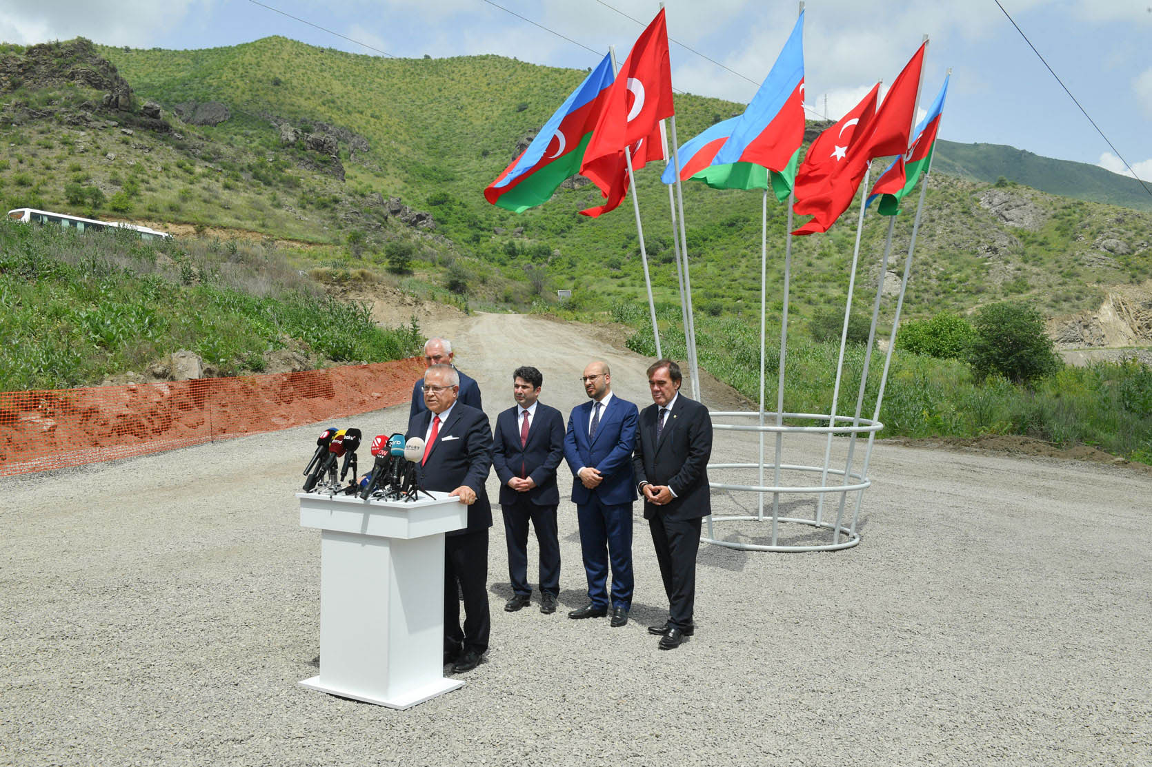 Laçında kiçik su elektrik stansiyasının təməli qoyulub