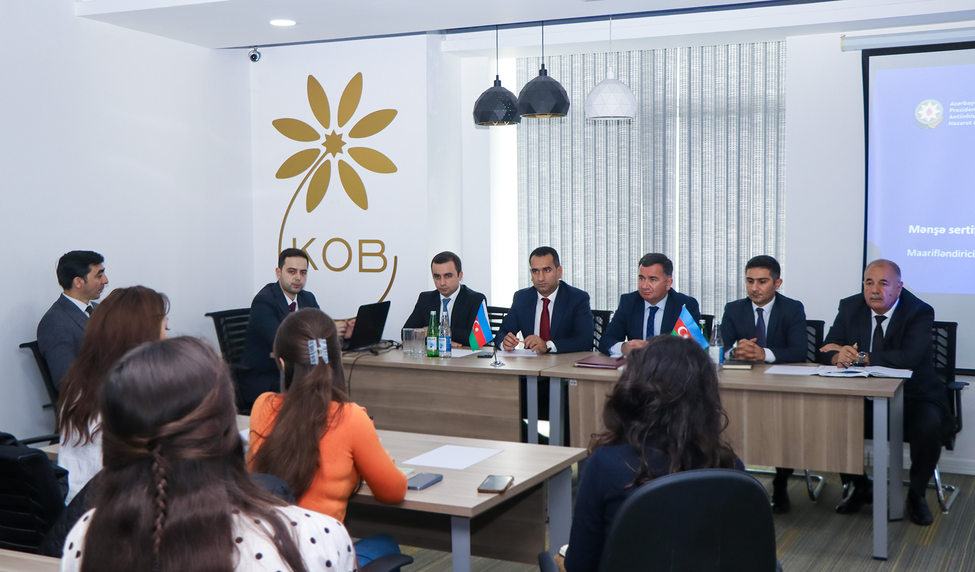 Xaçmaz şəhərində sahibkarlar üçün “Mənşə sertifikatı” alt modulundan istifadəyə dair maarifləndirici görüş keçirilib