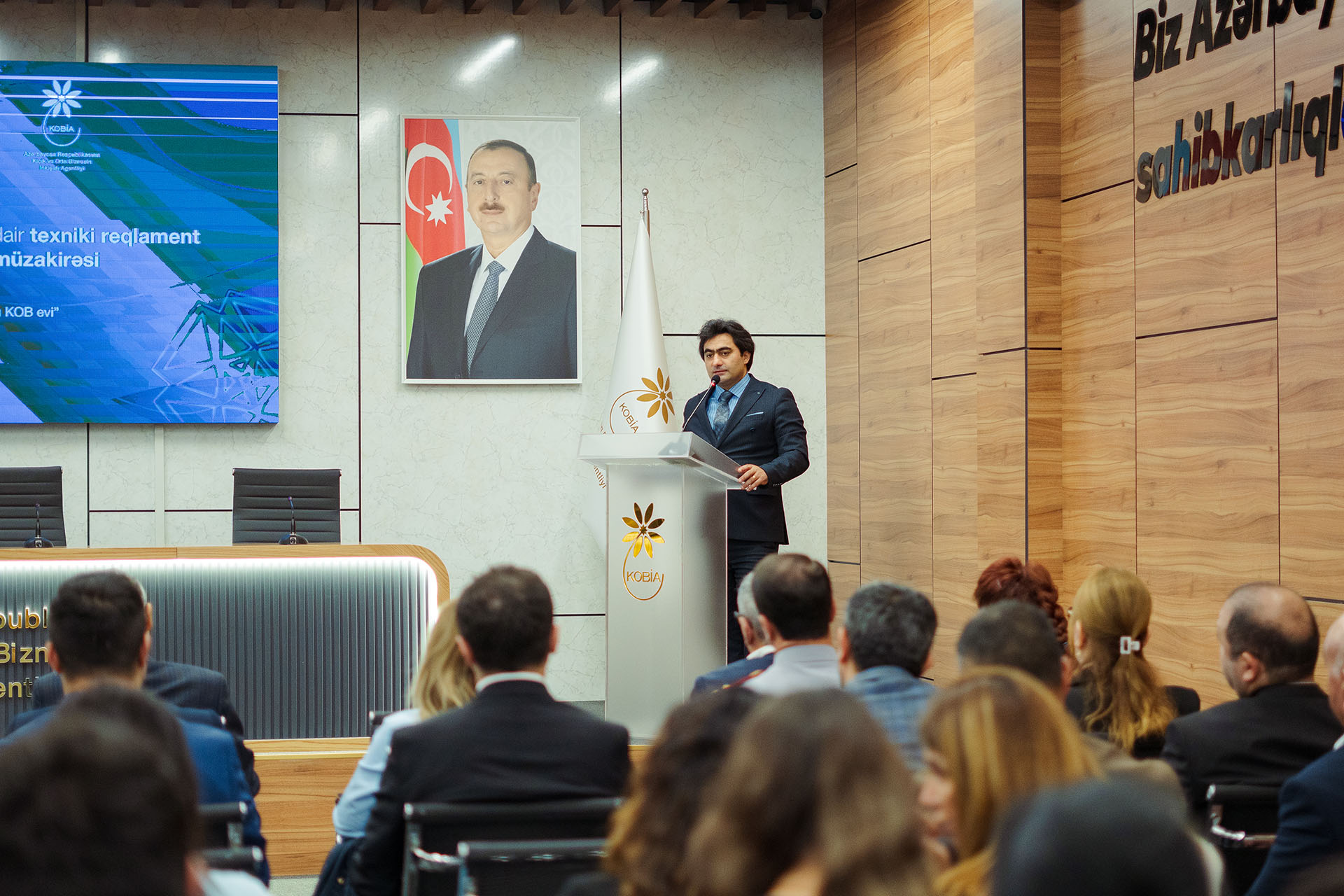 Maşın və avadanlıqları, sürtkü materialları, yüngül sənaye və mebel məhsullarına dair texniki reqlament layihələrinin ictimai müzakirəsi baş tutub