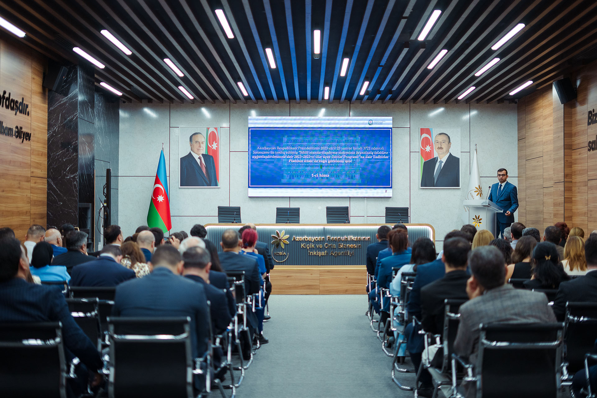 Maşın və avadanlıqları, sürtkü materialları, yüngül sənaye və mebel məhsullarına dair texniki reqlament layihələrinin ictimai müzakirəsi baş tutub