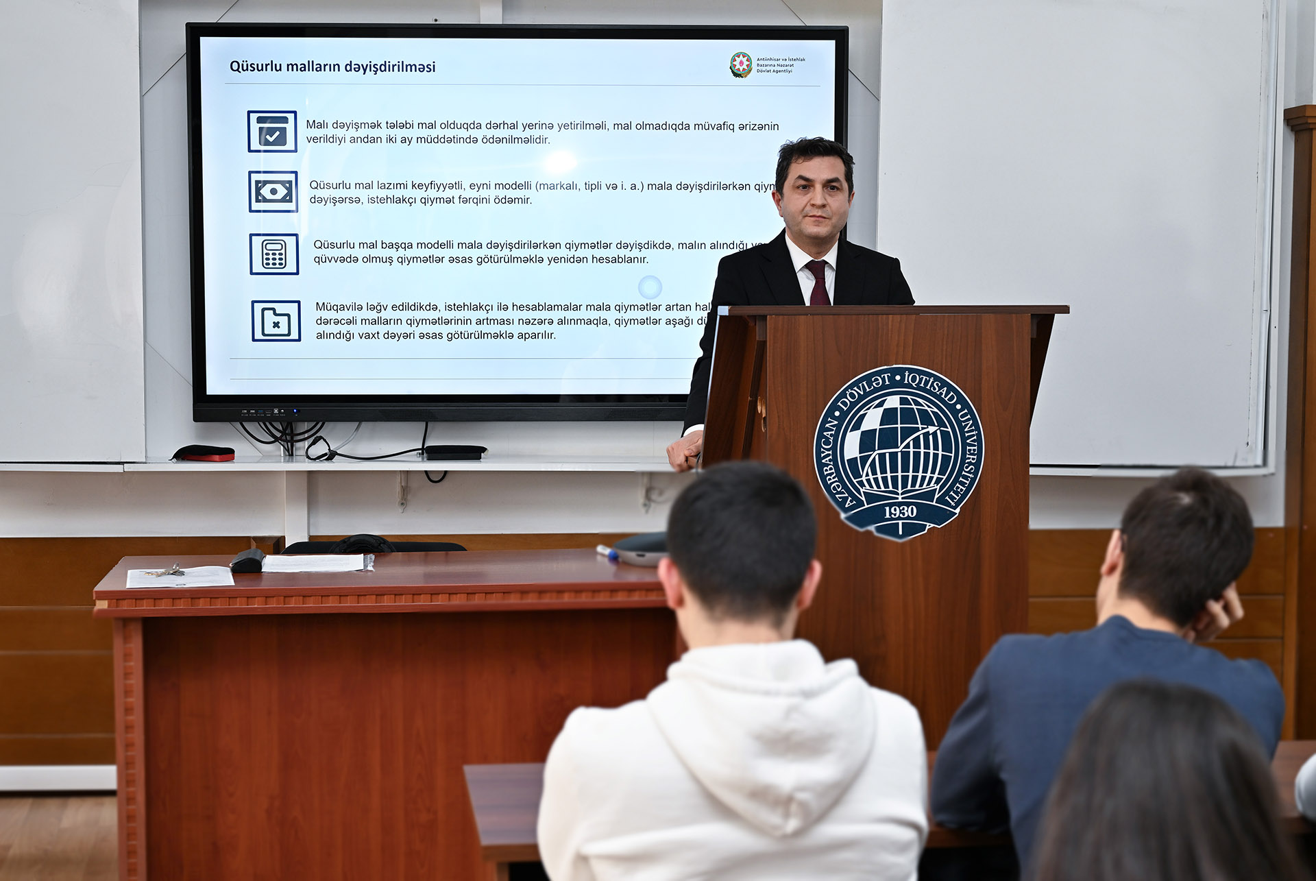 Azərbaycan Dövlət İqtisad Universitetinin tələbələri üçün açıq dərs keçirilib
