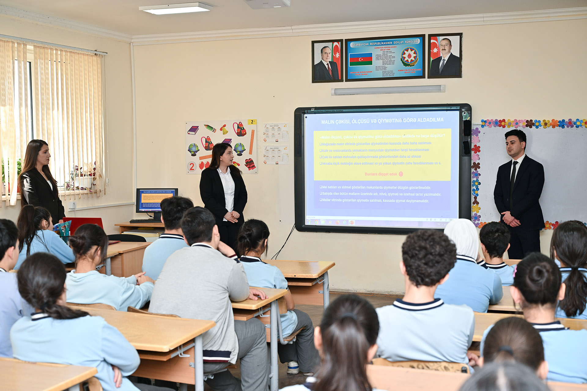 Məktəbyaşlı uşaqlar üçün istehlakçı hüquqları barədə açıq dərslər keçirilib