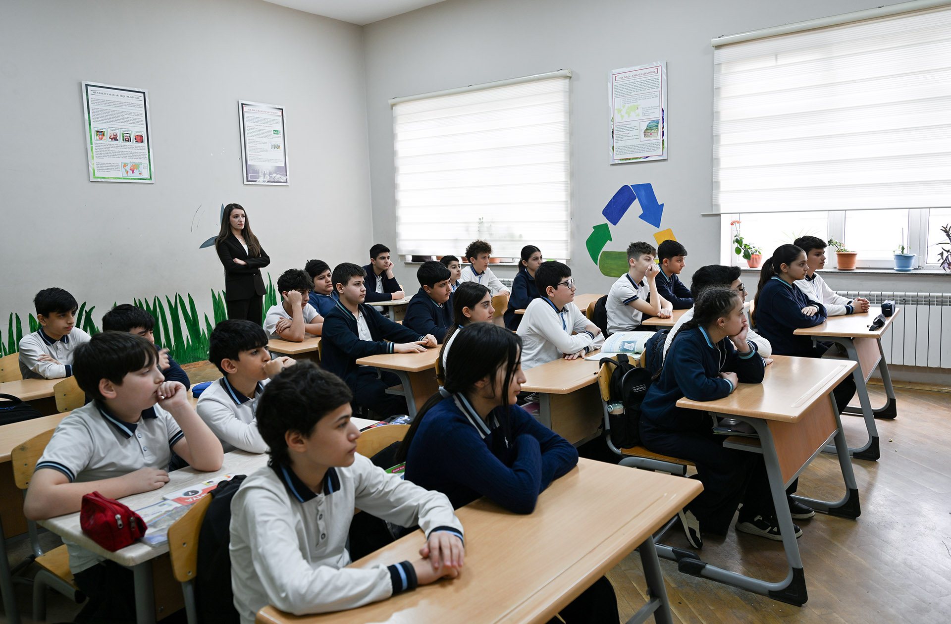 Məktəbyaşlı uşaqlar üçün istehlakçı hüquqları barədə açıq dərslər keçirilib