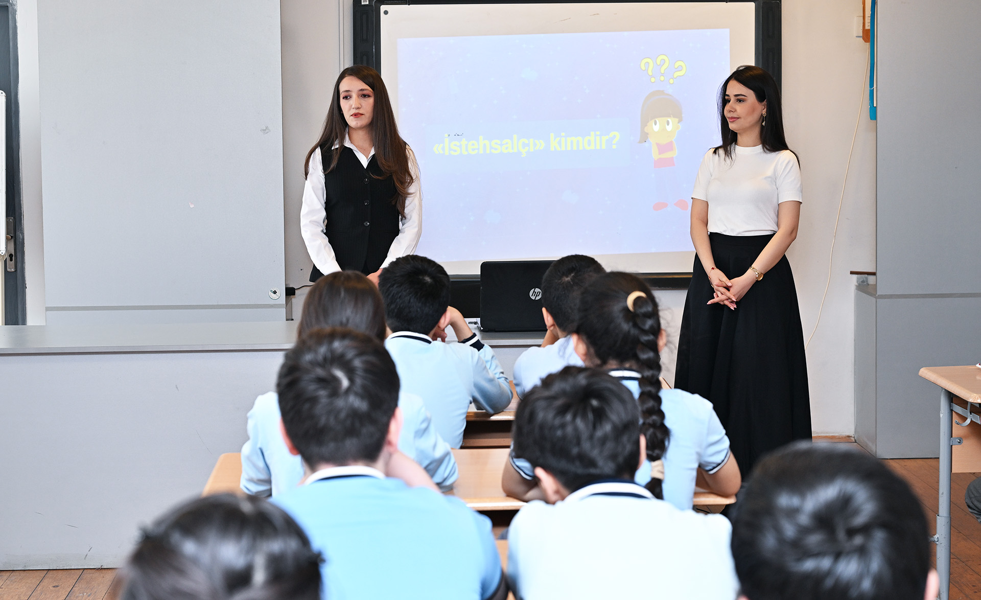 Məktəbyaşlı uşaqlar üçün istehlakçı hüquqları barədə növbəti açıq dərslər keçirilib