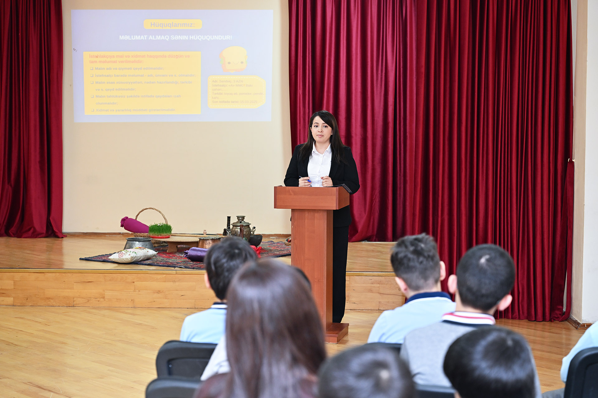 Məktəbyaşlı uşaqlar üçün istehlakçı hüquqları barədə növbəti açıq dərslər keçirilib