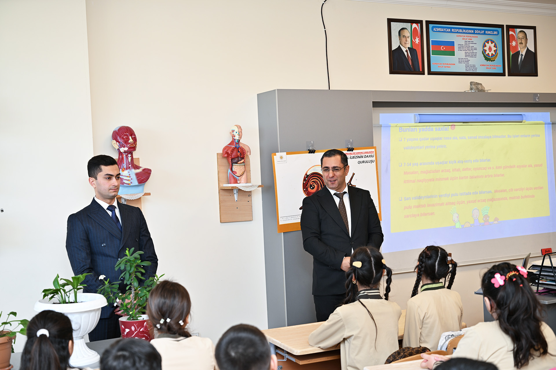 Məktəbyaşlı uşaqların istehlakçı hüquqları barədə maarifləndirilməsi məqsədilə növbəti açıq dərslər keçirilib