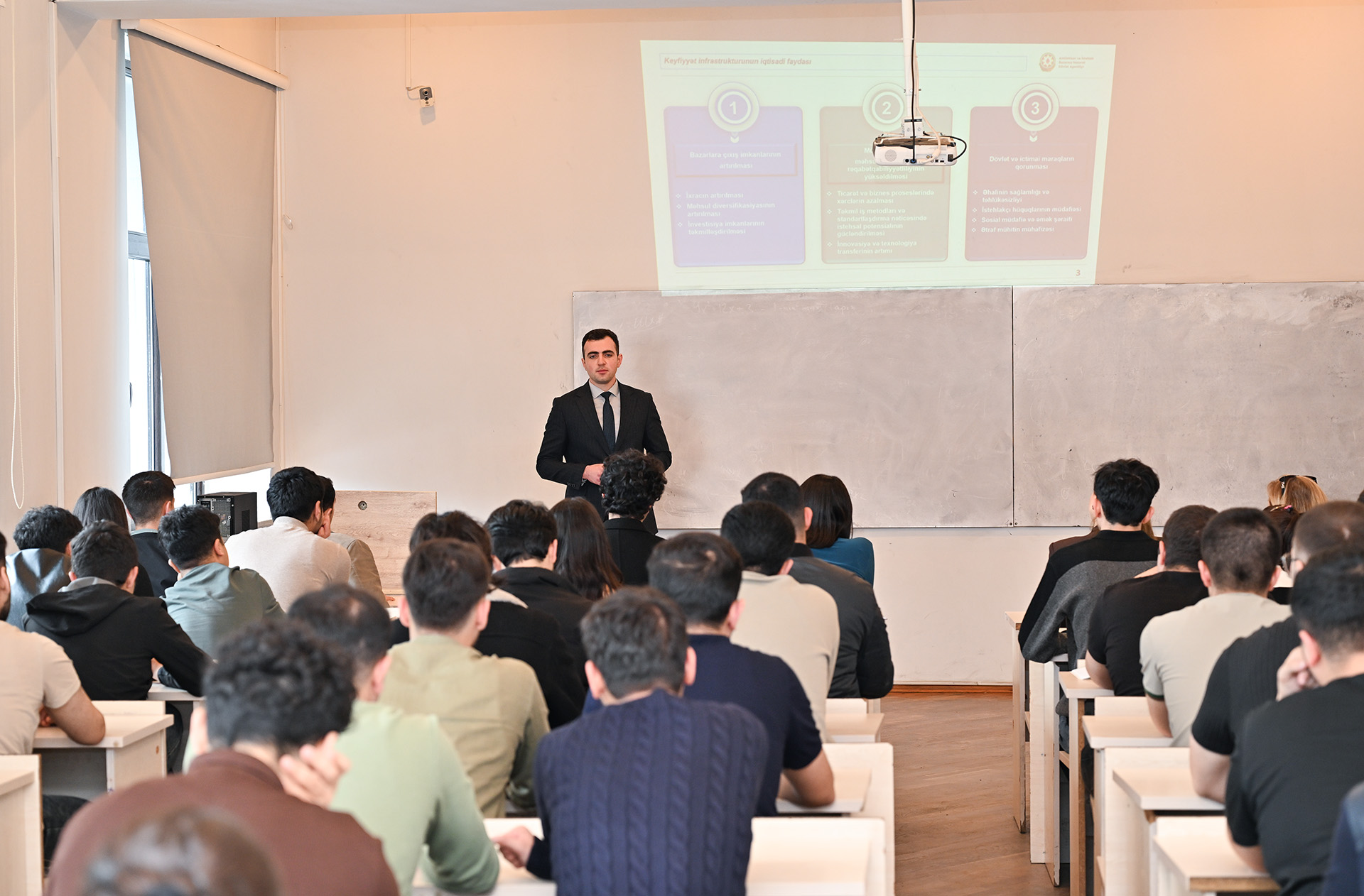 Azərbaycan Dövlət Neft və Sənaye Universitetinin tələbələri üçün açıq dərs keçirilib