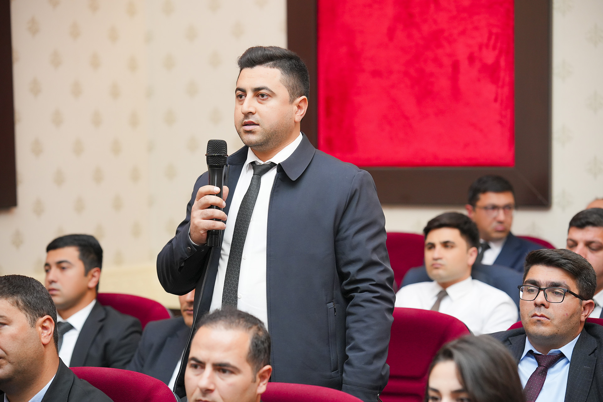 Agentliyin nümayəndəsi Naxçıvan Dövlət Universitetində keçirilən dövlət satınalmalarına dair təlimdə çıxış edib