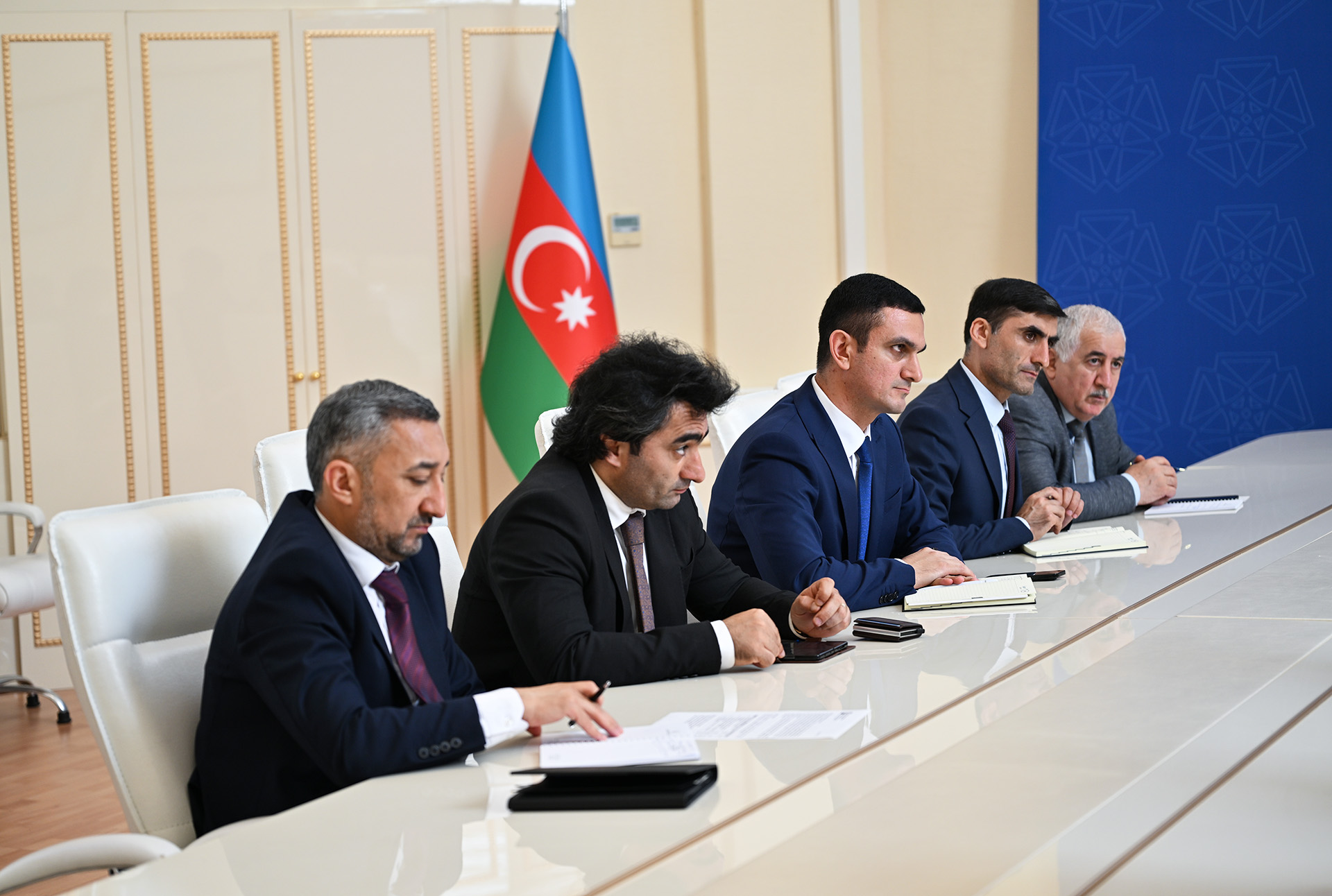 Zərgərlik məmulatlarının satışı sahəsində fəaliyyət göstərən sahibkarlarla növbəti maarifləndirici görüş keçirilib