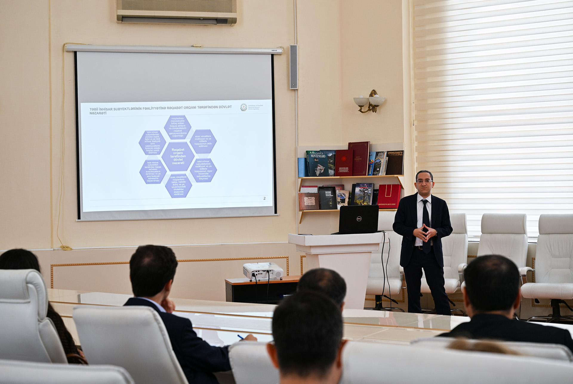 Təbii inhisar subyektlərinin nümayəndələri üçün maarifləndirici seminar keçirilib