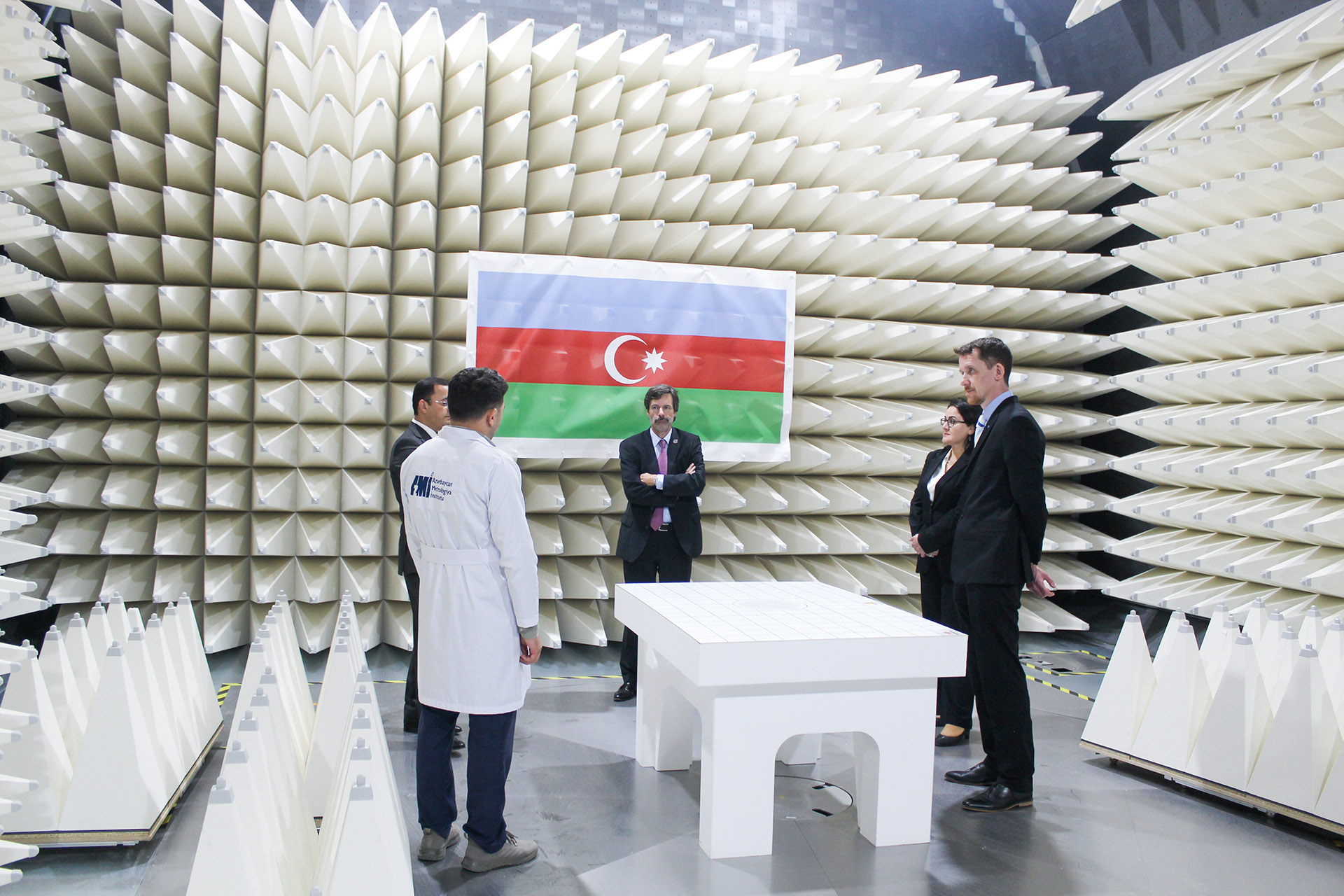 Beynəlxalq Elektrotexniki Komissiyanın (IEC) baş katibi AZSTAND və AzMİ-də olub