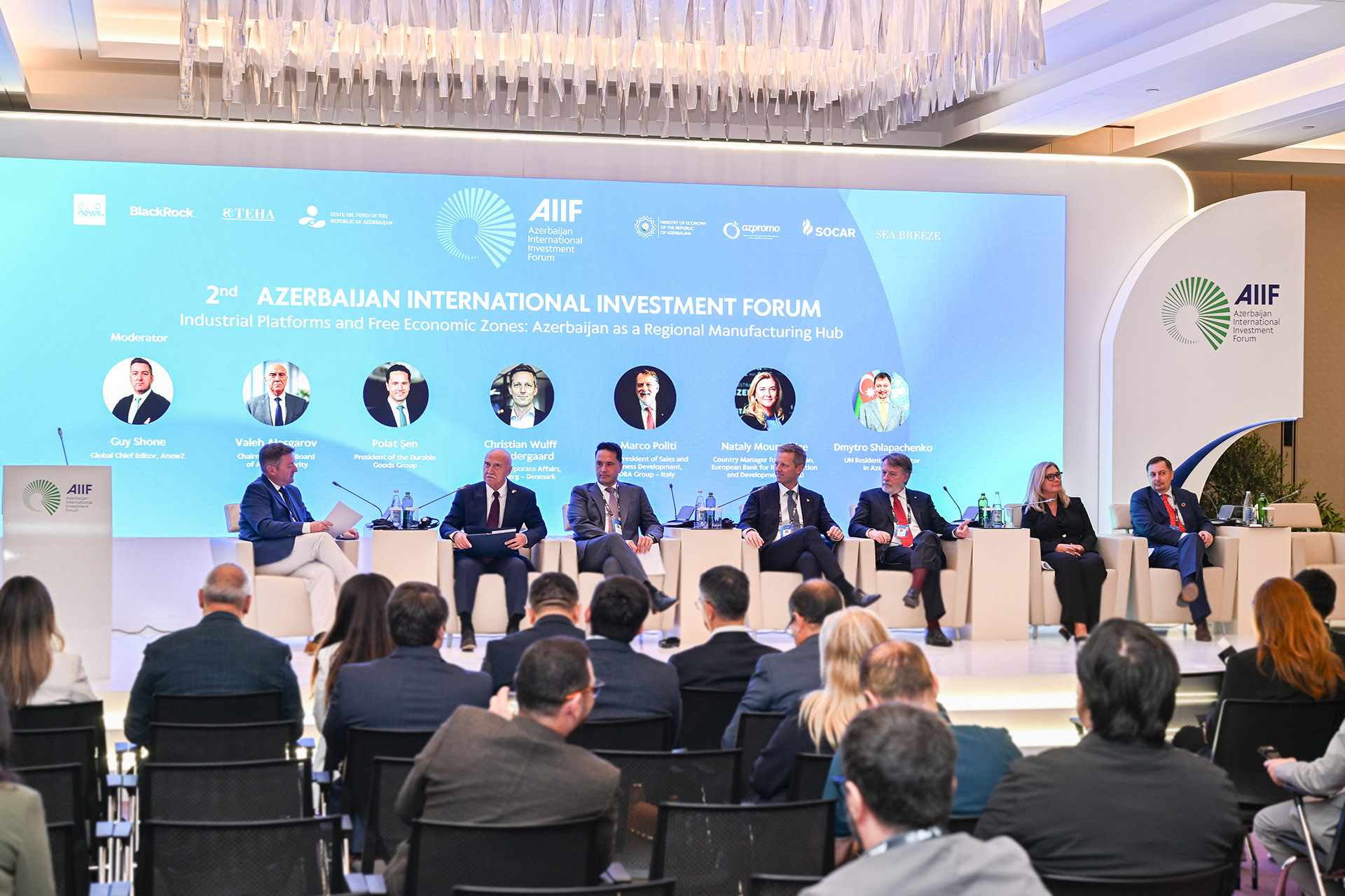 Agentliyin sədri Elnur Bağırov II Azərbaycan Beynəlxalq İnvestisiya Forumunun “Sənaye platformaları və azad iqtisadi zonalar: Azərbaycan regional istehsal mərkəzi kimi” adlı panel sessiyasında çıxış edib