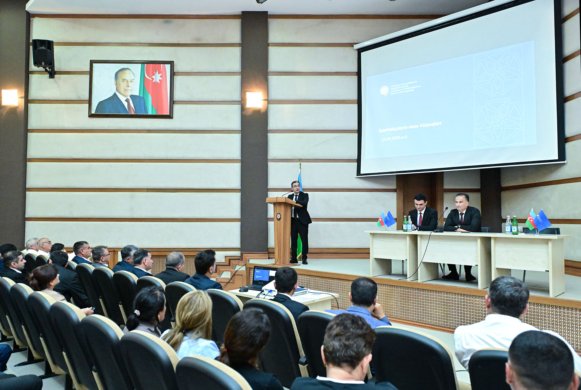 Lənkəran şəhərində sahibkarlıq subyektlərinin nümayəndələri ilə maarifləndirici görüş keçirilib
